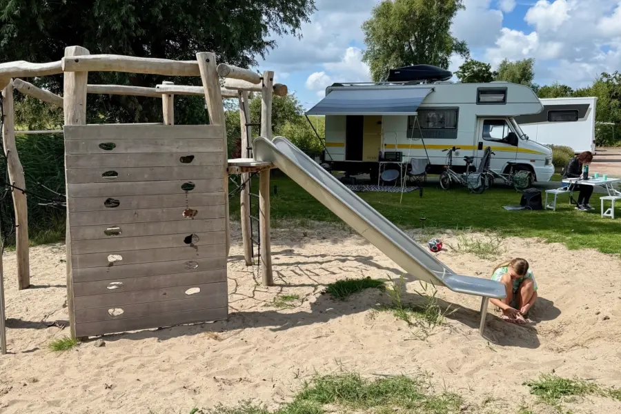 Speeltoestel weide 2 Weergors liggend