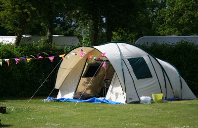 Camping tent weergors.JPG